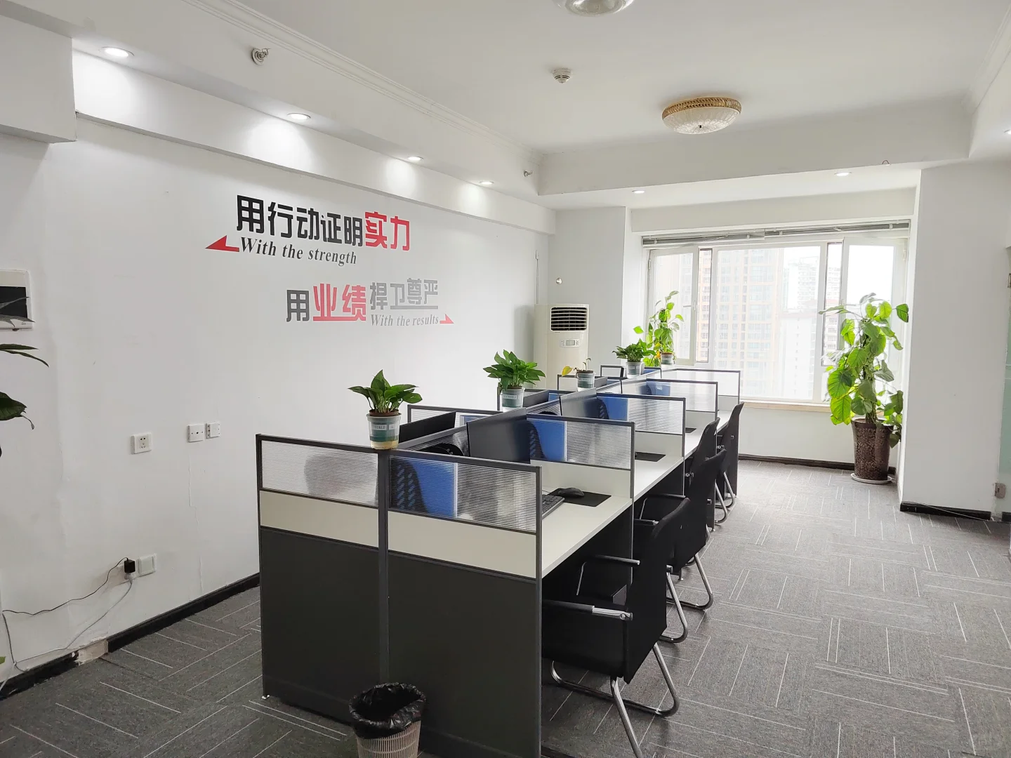 四川铭霄企业管理公司招聘了??