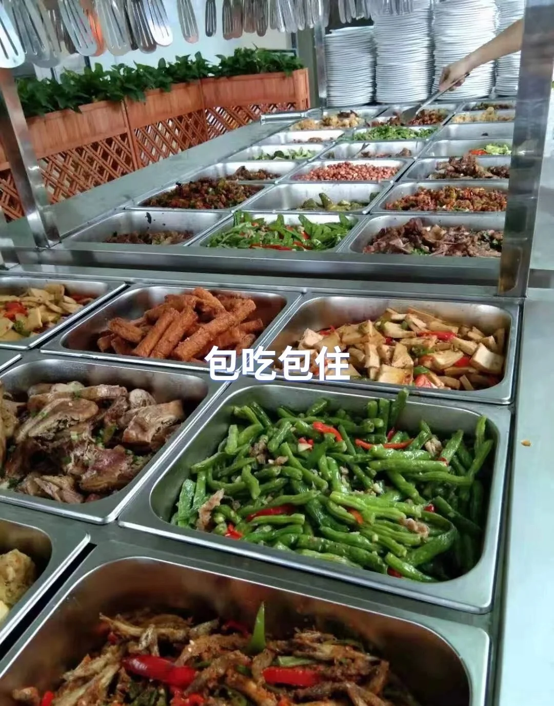 招招招聘啦，电子厂招长期工短期工