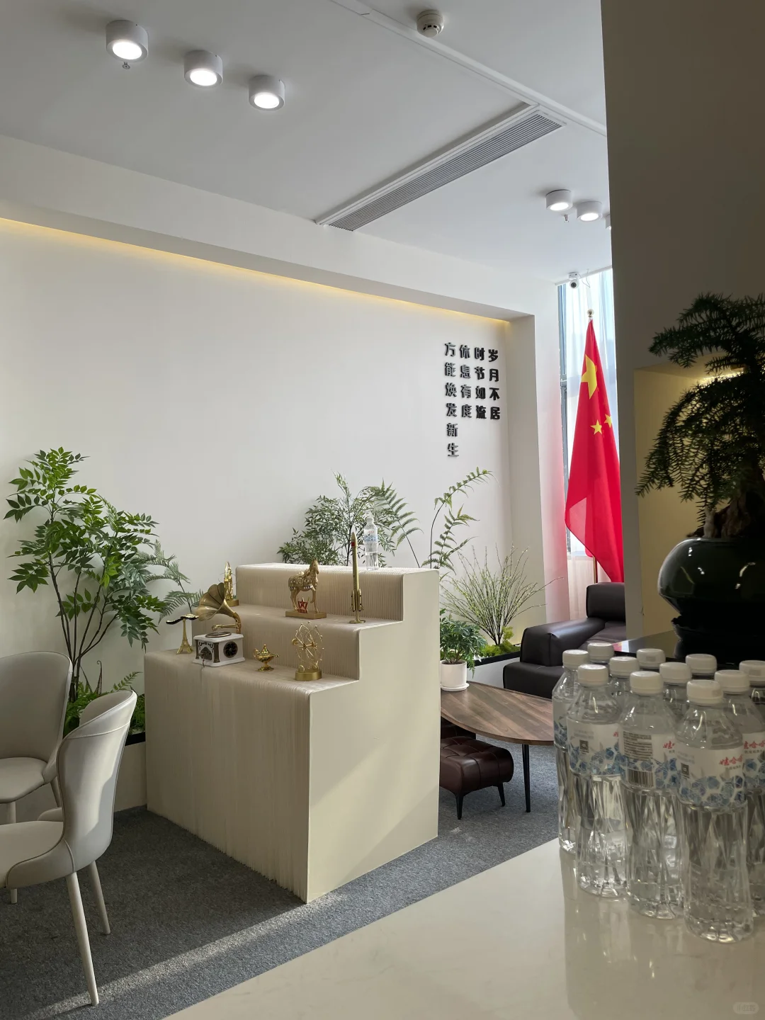 招聘前台/坐班