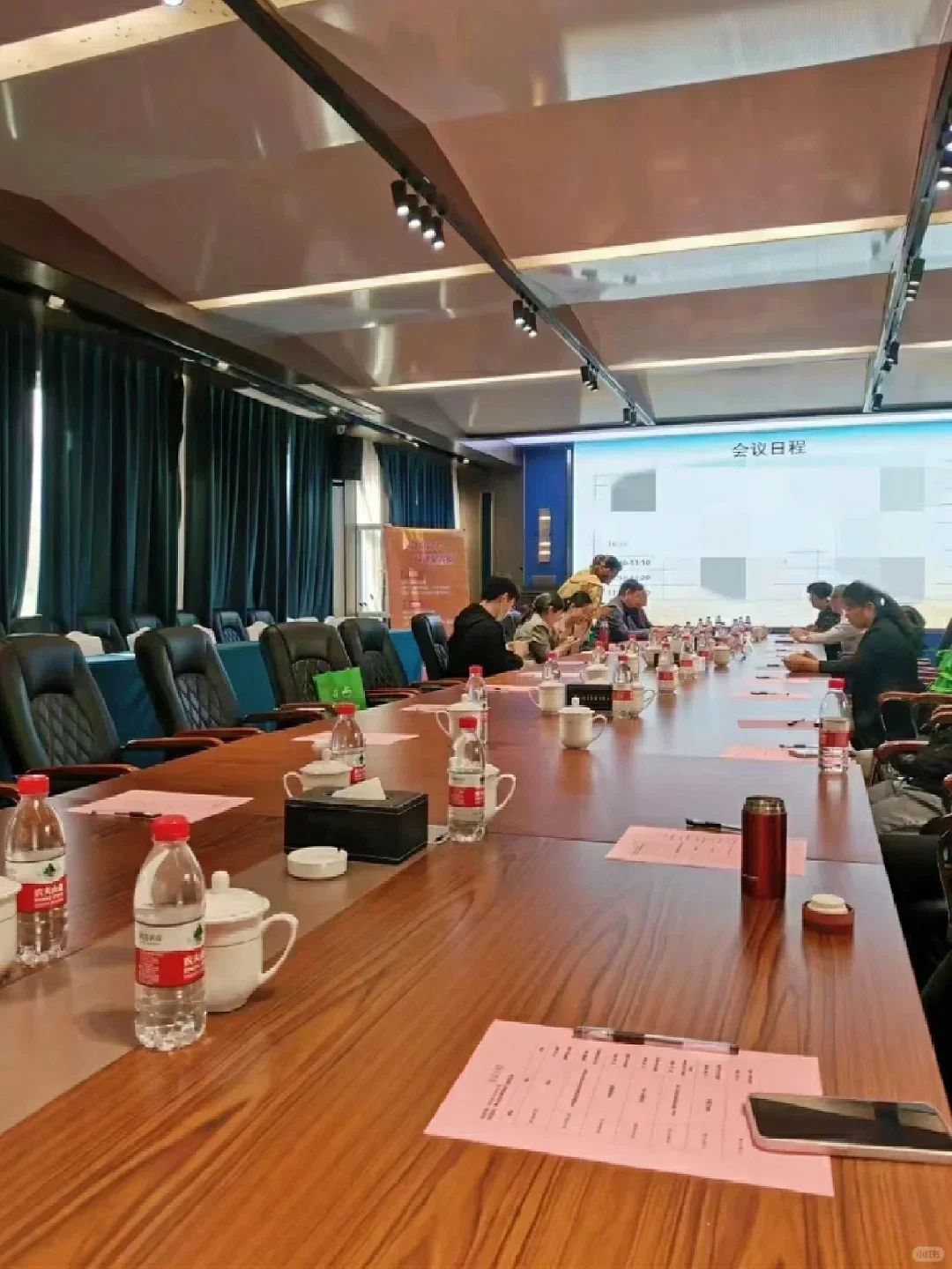 听说这已经是高校教师圈公认的潜规则了
