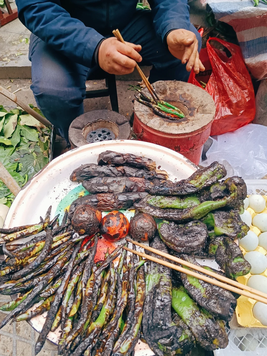 左滑看我回村一周