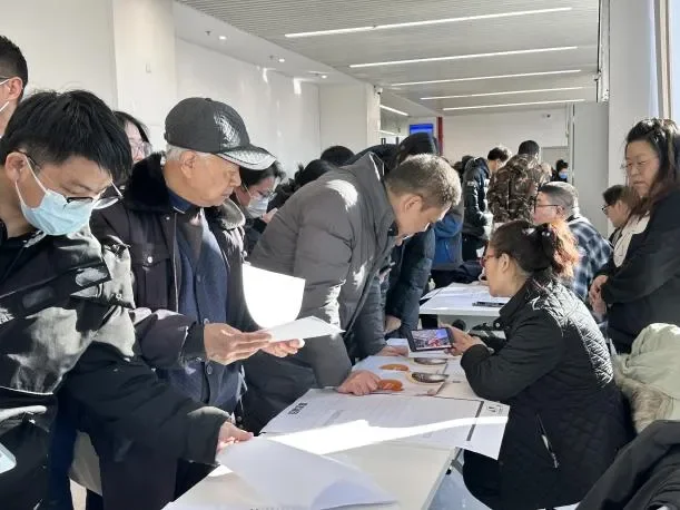 石景山区“春风行动”招聘会，帮咱找工作！