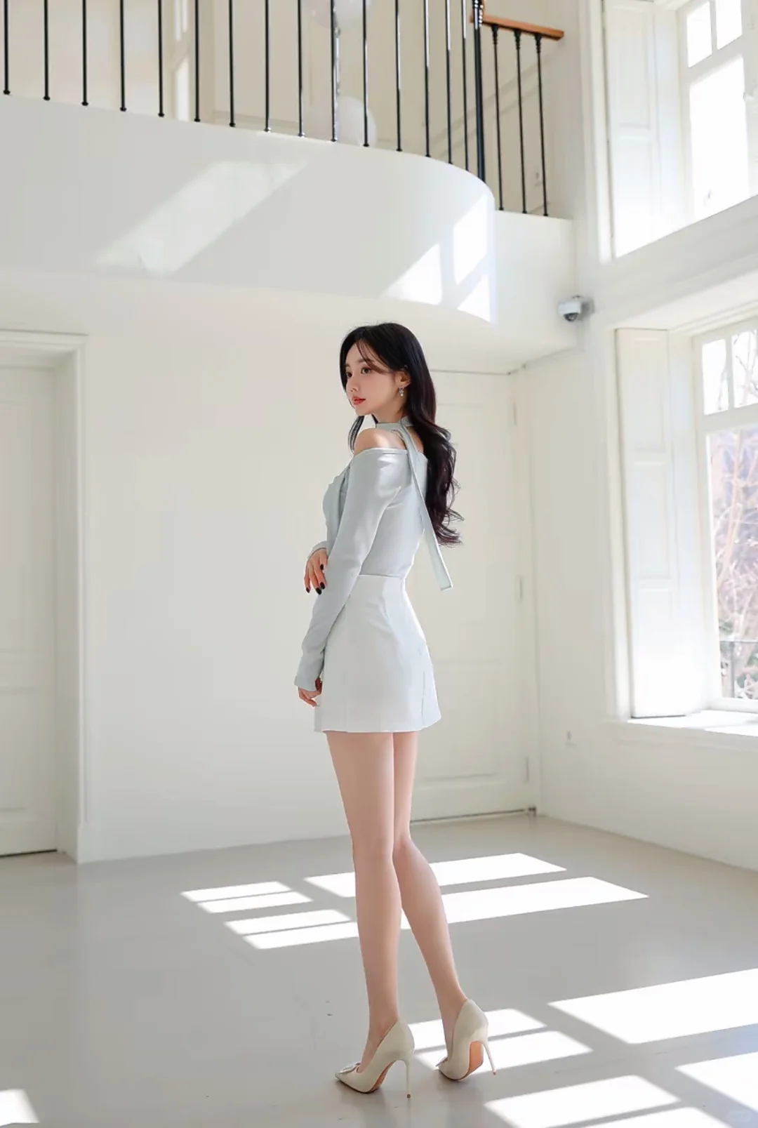冷白色真的超有氛围感～美女?