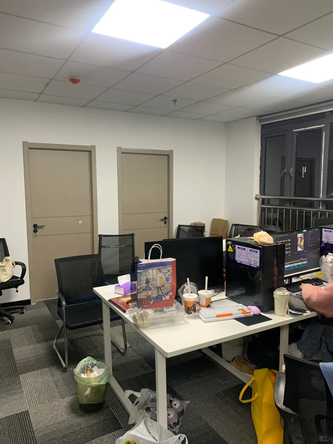 00后创业年底公司缺人