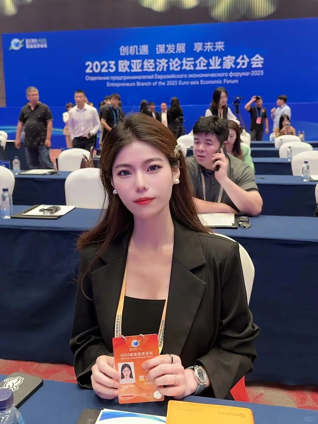 招聘一名助理替我当外企董事长（女生优先）