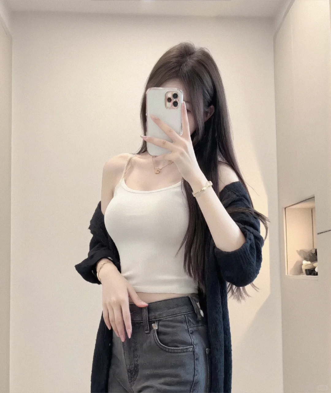 颜值不敢说，但是身材没服过谁??