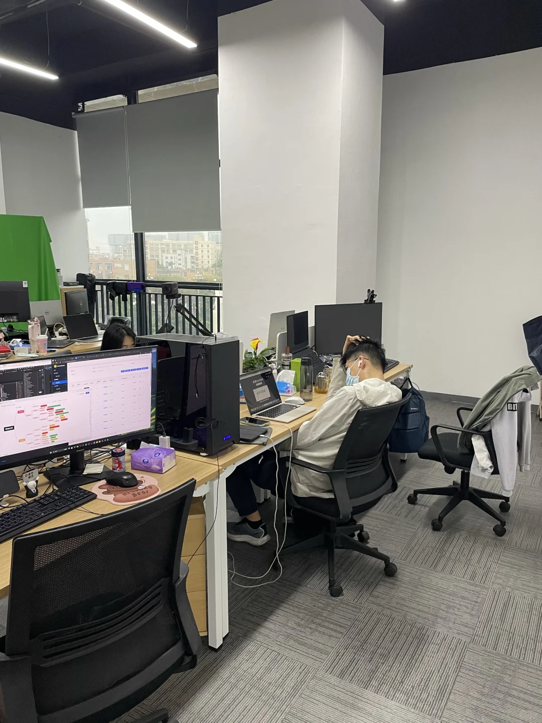 还是入职初创公司了，就我一个员工?
