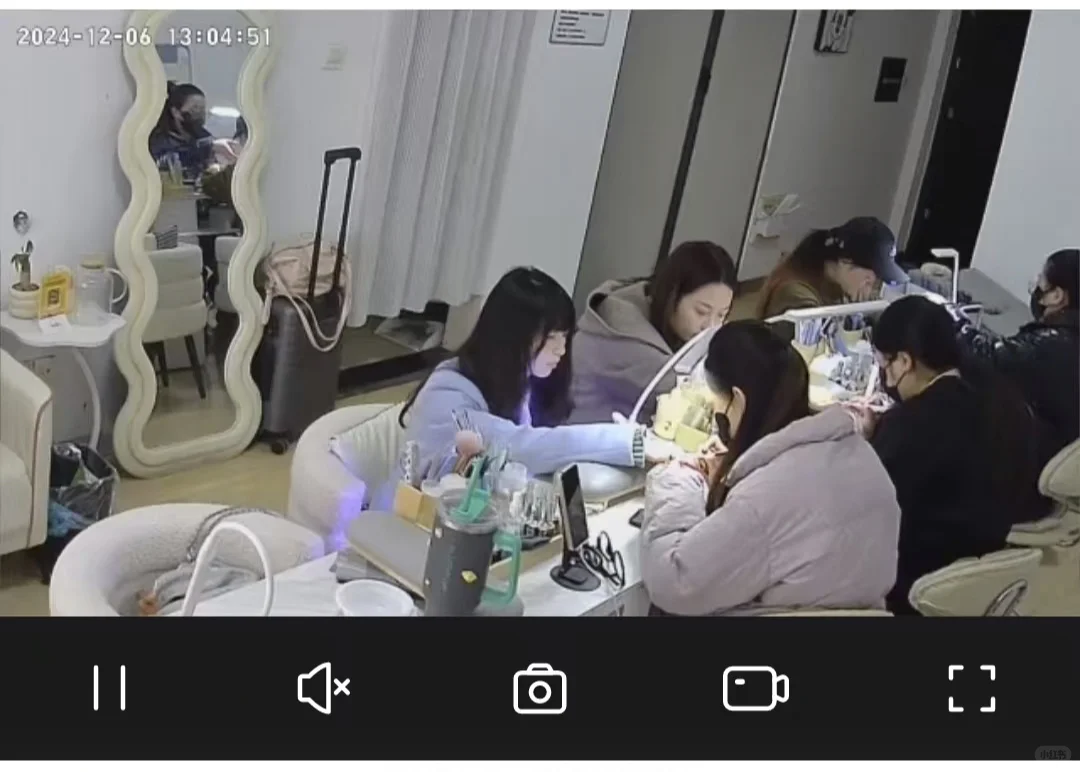 岳阳花板桥招聘美甲师！！！