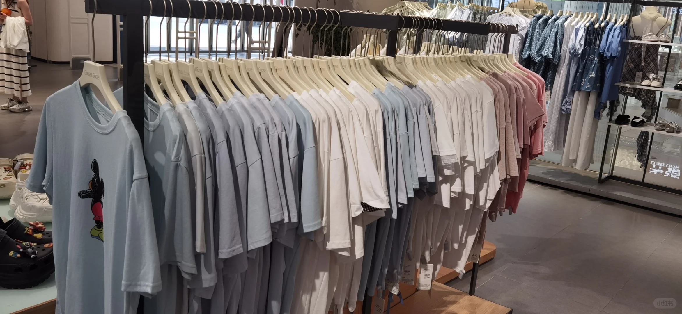 惠州大亞灣鵝鵝喔服裝店招聘大學(xué)生兼職