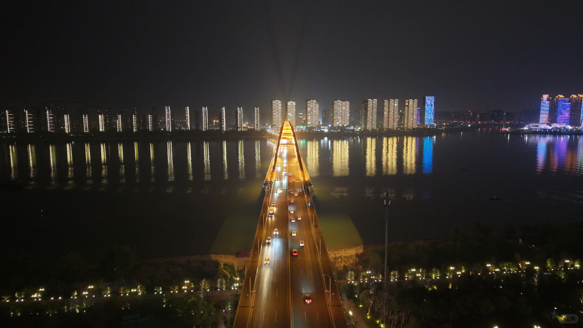 在長沙找一份五險一金雙休的工作這么難?