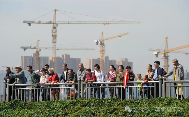 楼市风向转变:2023或将成房产历史转折点,低价抛售者如何自救?
