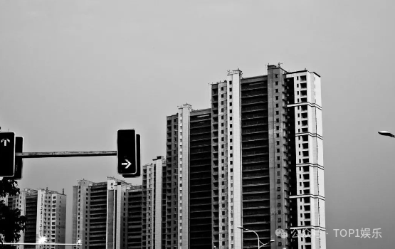 买房不再?楼市深度调整!购房者该如何应对新一轮的房产政策压力?