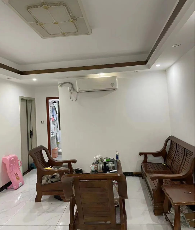 广州小区房源汇总:14号线夏良地铁站,三房一厅合租,月租550,3月1日前免租!
